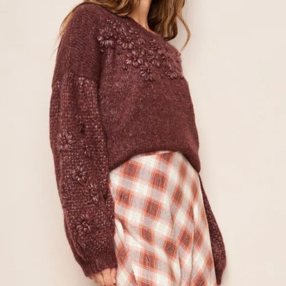 DRA Los Angeles Cynthia Floral Applique Sweater Cocoa Large
